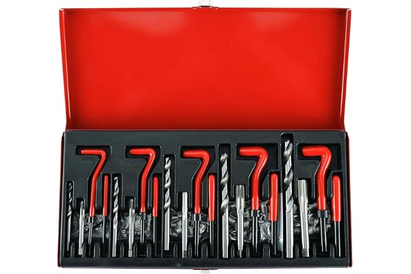 FreeTec 131pcs Kit Réparation Filetage, Kit Helicoil M5 M6 M8 M10 M12, Coffret Réparation Filetage Helicoil avec Forets HSS Tarauds et Inserts Hélicoïdaux pour Bloc-cylindres et Carter d'Huile (Rouge)