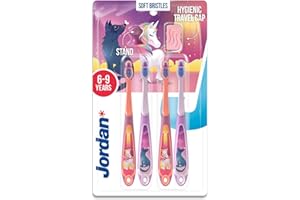 JORDAN* Jordan ® | Step 3 Spazzolino da denti Bambini | Spazzolino per bambini di età 6-9 anni | Setole morbide, doppio manico ergonomico e senza BPA | Colore Rosa & Blu | Confezione 4 unità