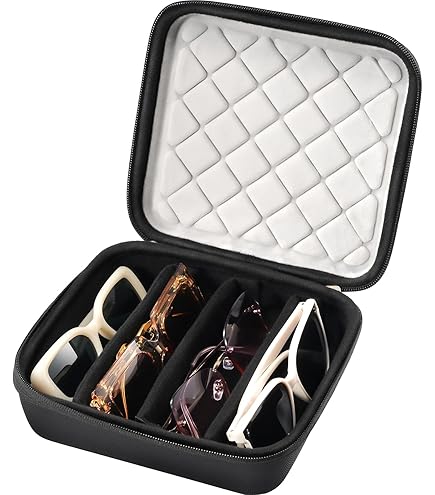 Ensemble De Lunettes De Soleil Ou De Lunettes De Vue Ou De Lunette