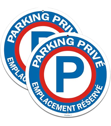 Panneau propriété privée emplacement réservé avec fourrière