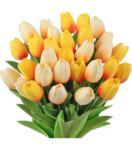 Rode tulpen en I love you kaarsen voor Valentijnsdag