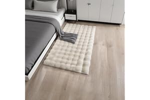 Wusboo Tappeto Camera da Letto Morbido 60×90 cm – Tappeto Peloso Beige Pelo Lungo in Finta Pelliccia, Lavabile e Antiscivolo, Scendiletto Moderno per Salotto, Cameretta e Decorazione Casa