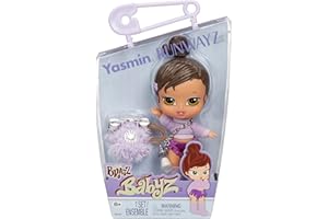 Bratz Babyz Runwayz Poupée - Yasmin - 1 Poupée Mannequin à Collectionner avec Une Tenue Élégante, Petite Poupée Mignonne avec Un Collier Porte-Clés - Jouet pour Enfants De 6 Ans et Plus