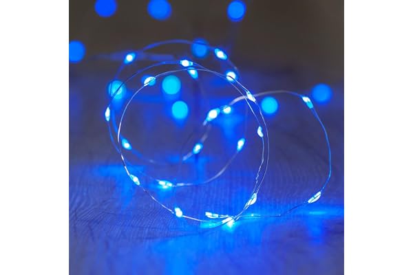 Lights4fun Guirlande Lumineuse à Piles avec 20 Micro LED Bleues sur Câble Argenté