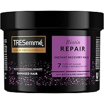 TRESemmé Intensive Feuchtigkeitspflege – Conditioner Für Trockenes Haar, 685 Ml, Mit Vitamin E