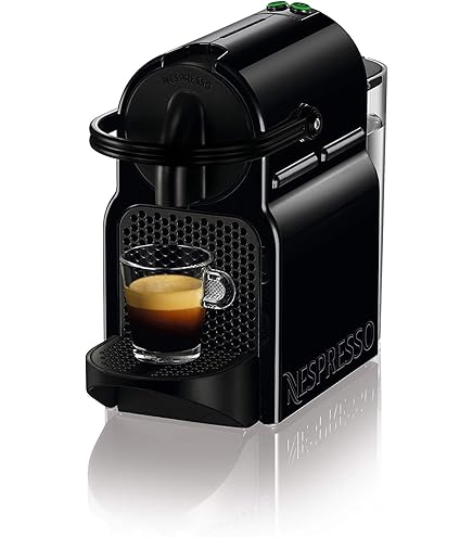 Nespresso ラテシマF511（ブラック） Nespresso Lattissima Touch Espresso Maker - Black, F511-EU