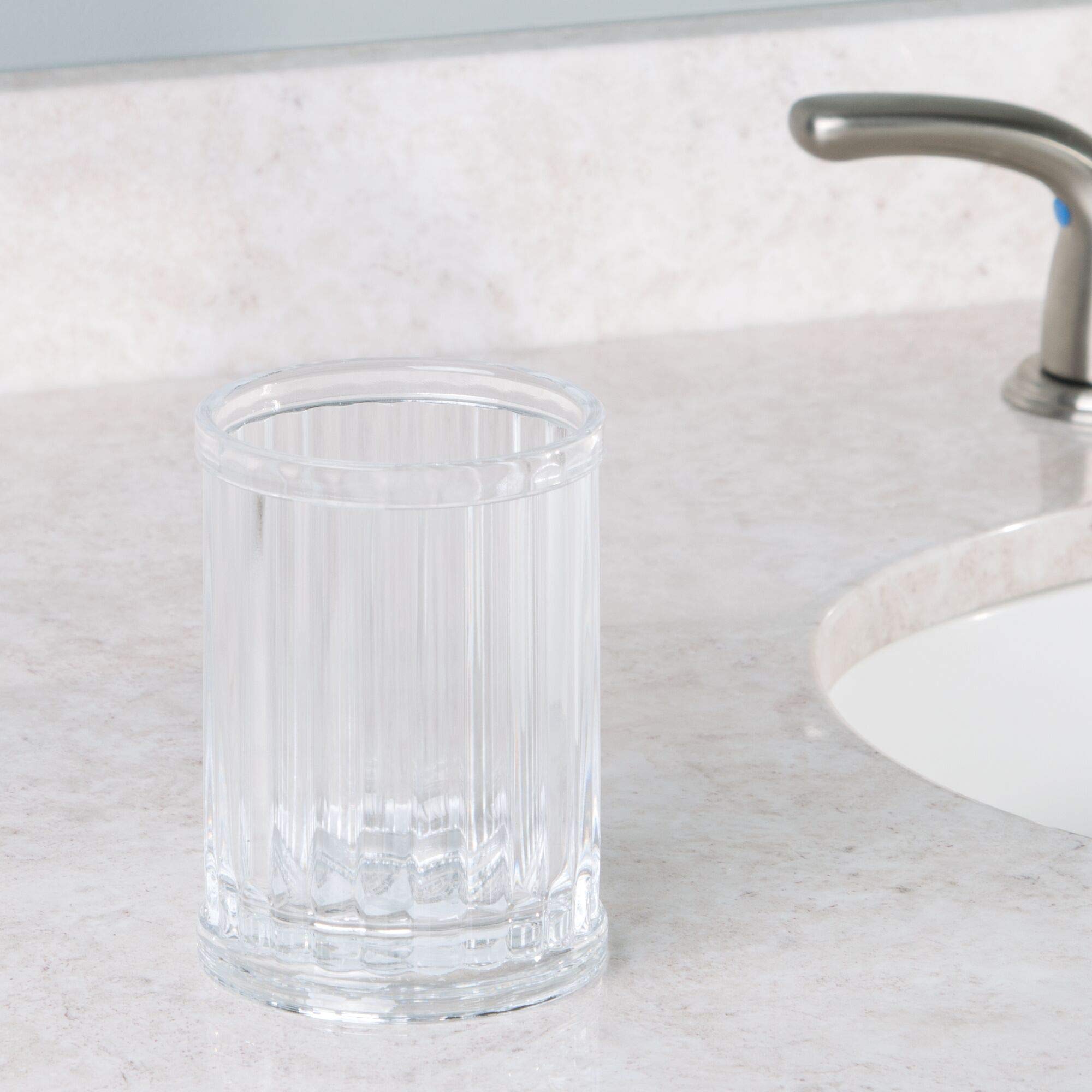 InterDesign-Alston-Gobelet-acrylique-pour-coiffeuses-de-salle-de-bain-Transparent