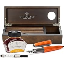 Diplomat Aero Stripes Black Füllhalter Set – Mit Tinte, Konverter & Holz-Stifteablage, Feder M