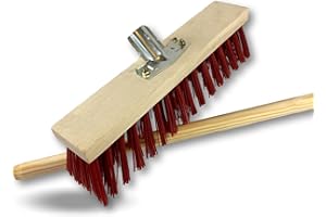 Balai de cantonnier manché | Longueur 40 cm | Piste Extérieur | Garnissage Brosse PVC Rouge | Douille métal boulonnée Ø 28 mm | Manche Bois 1,40 mètre | Kibros 2641BM