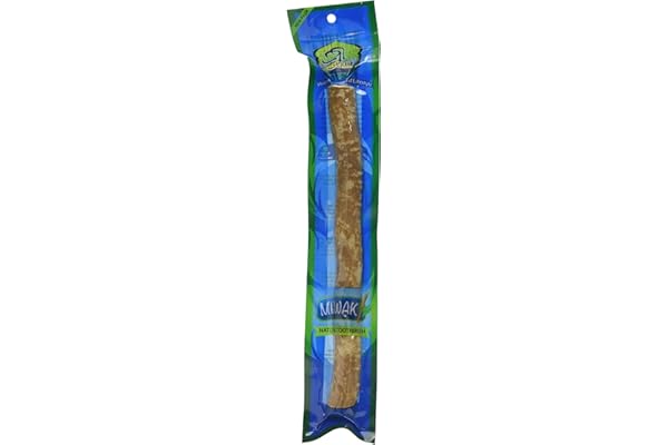 Natural Spa fournit une brosse à dents naturelle moyenne.