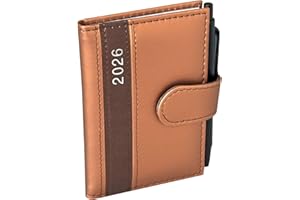 ‎KAMBER OFFICE Taschenkalender 2026 A7 mit Kugelschreiber und Halterung in feiner Lederoptik, Terminplaner 2026 mit Stift Timer inkl. Jahreskalender und Wochenübersicht (Gold)