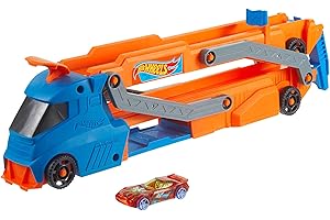 Hot Wheels Pista, camión transportador y coche de juguete, camión grande que se transforma en pista de carreras de más de 76cm, con coche de juguete a escala 1:64, HYT83