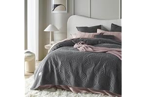 ROOM99 Feel Elegante copriletto grigio scuro, 240 x 260 cm, versatile come copriletto o copridivano, coperta per letto e divano, trapunta stile ideale come bedspread velluto