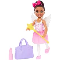 Coffret Barbie Chelsea Family & Friends – Sac à Dos Transformable Avec Poupée Brune, Chaton, Gourde Et Pelote – Dès 3 Ans