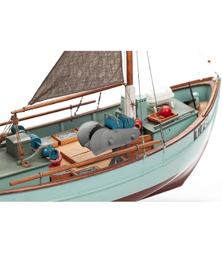 Billing Boats BB609 - America - Series 600 Yacht - 1:72 - Boite De