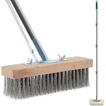 Scopa in filo metallico con manico lungo 139,7 cm, spazzola con setole resistenti per esterni, spazzola per pavimenti in acciaio inox con setole rigide per pulire muschio, macchie dure sul