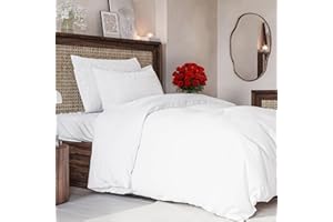 CGK Unlimited Set copripiumino Bianco 3 pezzi 200x200 cm - Morbido in microfibra poliestere, elegante e resistente con 2 federe 50x80 cm lavabile in lavatrice, con chiusura a cerniera e lacci.