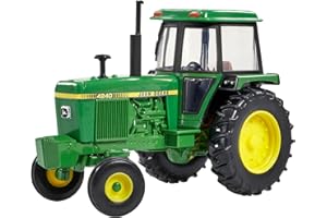 John Deere Britains 4240 Model | Detailed Diecast Metal and Plastic Tractor Toy | Child's Farm Toys for Indoors and Outdoors | Classic Tractor Toys for 3+ Year Old Boys and Girls