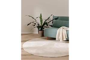 ‎BENUTA benuta Basic Kunstfaser Fellteppich Furry - Beige Rund 160 cm - Weicher Wohnzimmerteppich - Anti-Rutsch-Rückseite - Waschbar - Für Fußbodenheizung geeignet