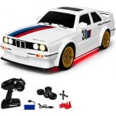 Uzaktan Kumandalı Retro Drift Arabası Retro Efsane Kasa 30 KM/H S&uuml;rat Yapabilen 4x4 Şarjlı Hız Ayarlı LED Işıklı 7 Farklı Ren