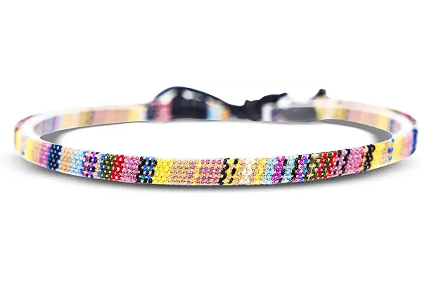 Made by Nami Pulsera Boho Surfer para Mujer y Hombre - Accesorios para Fiestas y de Playa - Hechos a Mano - 100% Resistente al Agua y Ajustable (Amarillo)