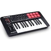 M-Audio Oxygen 25 (MKV) &ndash; 25 tuşlu, Beat Pad, Aklıllı Akor, Akıllı scale ve Arperggiator &ouml;zellikli Zengin yazılım paketli ile