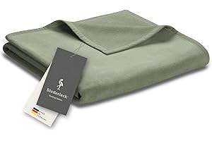 biederlack® Flauschige Kuscheldecke aus Baumwolle & Polyacryl I Made in Germany I Öko-Tex Made in Green I nachhaltig produziert I einfarbige Wohndecke Cotton Uni - Salbei I Sofadecke in 150x200 cm