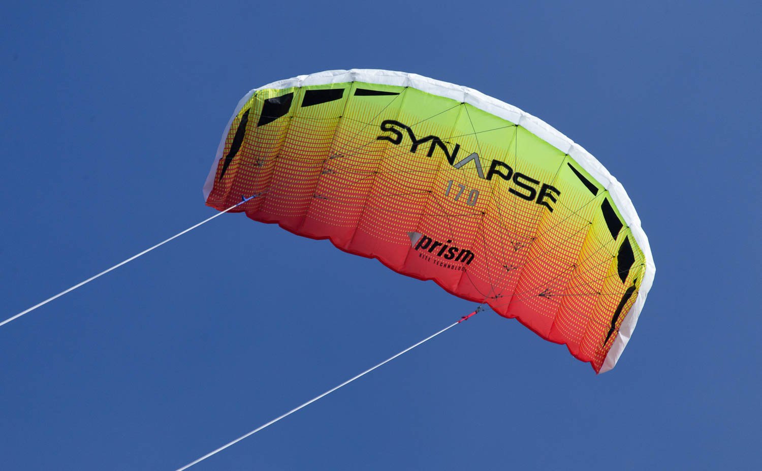 Cometa Prism Synapse De Doble Línea – Parafoil De 140 Cm Sin Varillas – Fácil De Transportar Y Montar – Ideal Para Playas Y Parques – Regalo Para Niños Y Adultos