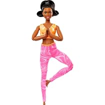 Barbie Poupée de mode Made to Move avec cheveux blonds portant un débardeur sport rose amovible et un pantalon de yoga bleu, 22 « articulations » pliables