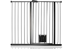 Bettacare Cancello per Animali con Sportello Bloccabile per Gatti, 113.8cm - 121.4cm, Nero, Altezza di 104cm, Barriera di Sicurezza Extra Alta per Cani con Sportello per Gatti