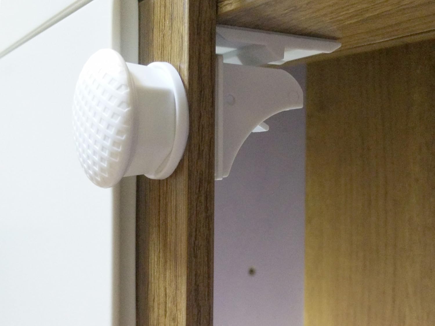 Product 4 Locks + 2 Keys Pack Child Safety Cupboard Locks