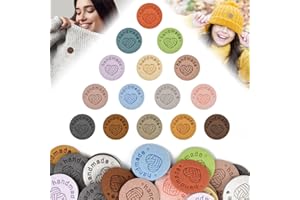 CAREDGO Handmade Label Leder, 60 Stück Handmade Etiketten Rund Leder Labels zum Annähen 2,5CM Leder Etiketten Personalisiert Handgefertigtes Etikett in 15 Farben Hand Made Etikette mit Löchern für DIY