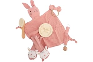 NASTOPEE Cadeau Naissance, 7 Pièces Cadeau Bebe Naissance avec Serviette de Bave Étapes Bébé Hochet Tricoté Main Brosse Bebe Tétine Mam Chaussettes Cadeau de Naissance Fête Cadeau Naissance Fille