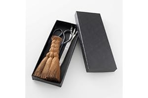 Wazakura Lot de 3 Outils de Jardinage pour Bonsaï Fabriqué au Japon, Ciseaux en Acier Carbon Noir avec Pincette Râteau en Acier Inoxydable et Balai, Kit pour Débutant, Modèle Satsuki
