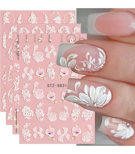 Les nail stickers, la tendance manucure régressive de l'été - Marie Claire