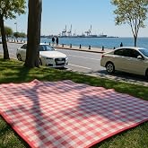 Pinterest Piknik &Ouml;rt&uuml;s&uuml; 200x150 cm Su Ge&ccedil;irmez &Ccedil;ift Katlı Kamp ve Plaj &Ouml;rt&uuml;s&uuml; (Kırmızı)