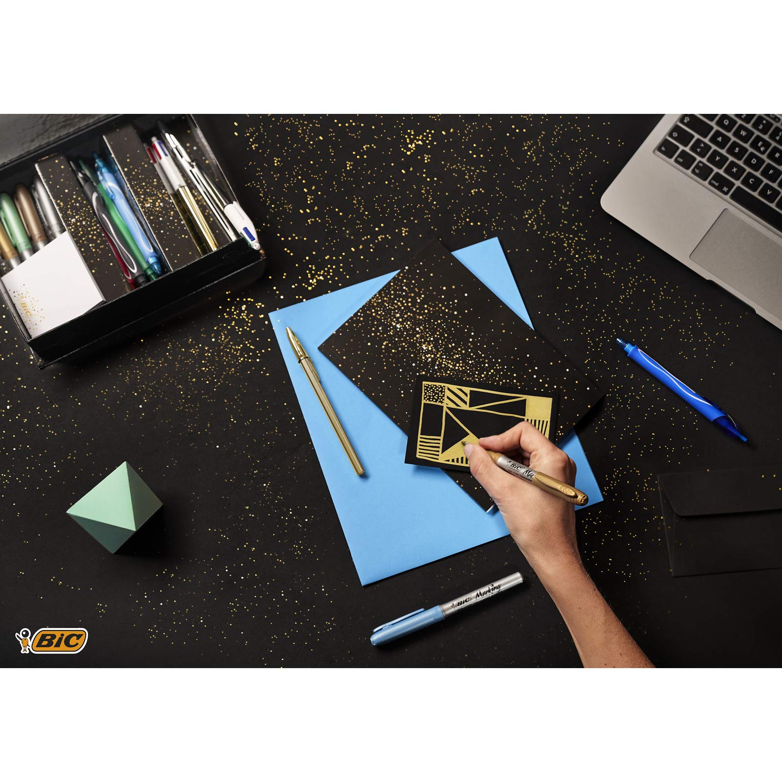 Zay 65 piezas de decoración de fiesta tropical con 9 pies de falda 