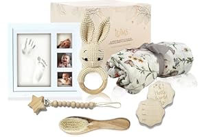 LUMS Canastilla Bebe Recien Nacido – Set Original con 6 Productos: Marco Huellas, Manta, Sonajero, Peine y Más – Cesta de Regalo Ideal para Baby Shower, Niño o Niña – Regalo Útil y Emotivo