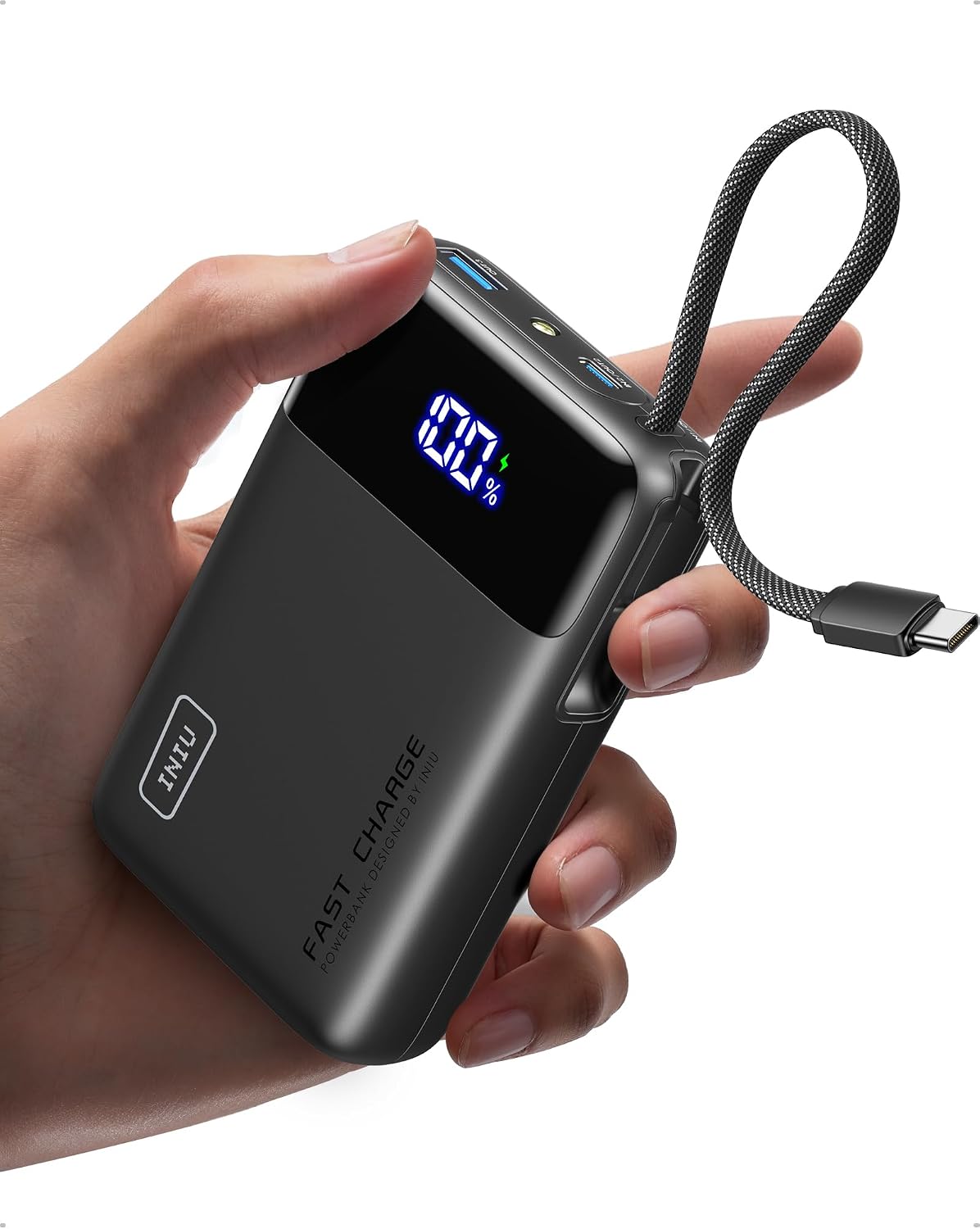 INIU Power Bank, Piccolo 45W Ricarica Rapida 20000mAh Powerbank con Cavo USB C Integrati, Sicuro in Aereo, Essenziale da Viaggio, Caricatore Portatile per iPhone 17 16, Xiaomi, Samsung, Nero