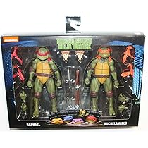 Teenage Mutant Ninja Turtles TMNT 1990 Movie Lot de 2 figurines 17,8 cm  (Casey Jones et April O'Neil) : Amazon.fr: Jeux et Jouets
