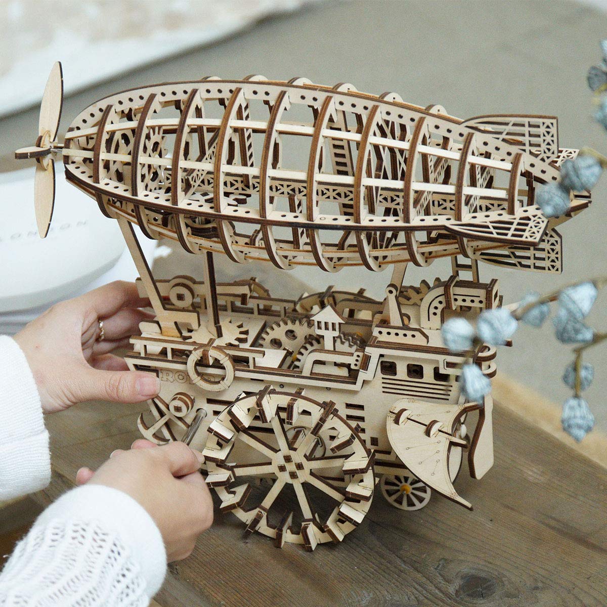 ROKR 3D Juegos de Rompecabezas de Madera con artesanía láser Cortada con Engranaje Modelo mecánico Juguetes de vehículo para Adultos niños 14 15 16 años de Edad y Superior - Imagen 4