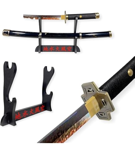Het Maken Van Een Naam In Een Metalen Lemmet Van Een Japans Katana Samurai Zwaard Smid Snijdt Sword Met Hamer En Kleine Pin 247553602