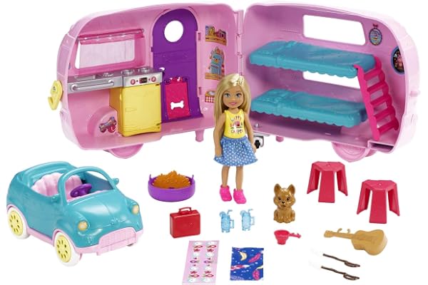 Barbie Famille Coffret Mini-poupée Chelsea avec sa Voiture et sa Caravane, Figurine Chiot et Accessoires, Jouet pour Enfant, FXG90