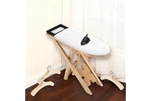 QUOHE Wichtel Zubehör, Miniatur Buegeleisen Kit mit Bügelbrett und 3 Stück Aufhänger aus Hölz, Weihnachten Wichtelhaus Wichteltür Deko Wichtelzubehör Mini Wichtelbox 1 12 Puppenhaus Möbel DIY Geschenke