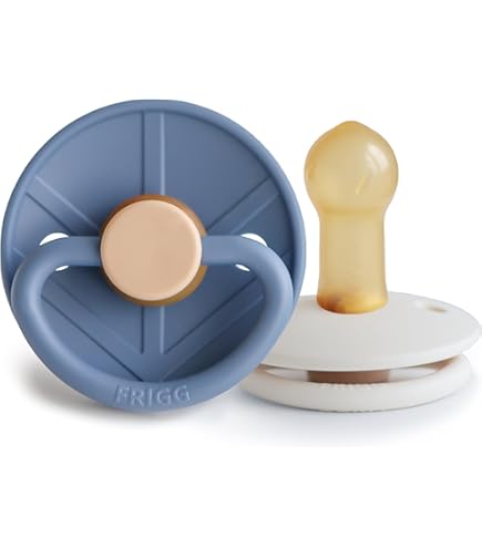 FRIGG Moonphase siliconen fopspeen set van 2, kersenvorm, BPA-vrij, gemaakt in Denemarken, crème/salie, maat 2 (6 - 18 maanden