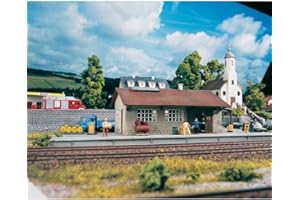 Piko 61824 - Capanno Merci Burgstein per modellismo Ferroviario