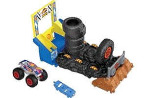Hot Wheels Monster Trucks Arena Smashers Race Ace Smash Race Challenge Playset with 1:64 Scale Race Ace Toy Truck and 1 Crushable Car, HNB89