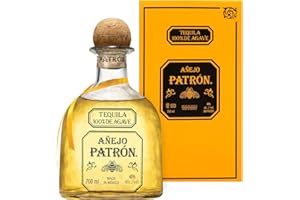 PATRÓN Añejo Premium Tequila, Vol. 40%, 70 cl / 700 ml, creata in Messico in piccoli lotti a partire dal 100% della migliore agave Weber Blue, invecchiata per oltre 12 mesi in botti di rovere