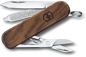 Victorinox, Classic SD Wood, Couteau de Poche Suisse, Multifonction, Léger, 5 Fonctions, Petite lame, Lime à ongles, Tournevis 2,5 mm
