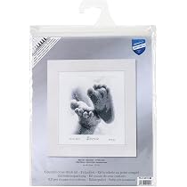 VERVACO Kit Punto Croce Contato MANI E PIEDI – Annuncio Nascita 27x18 Cm, Con Fili DMC E Tela Zweigart, Regalo Personalizzato Fai Da Te